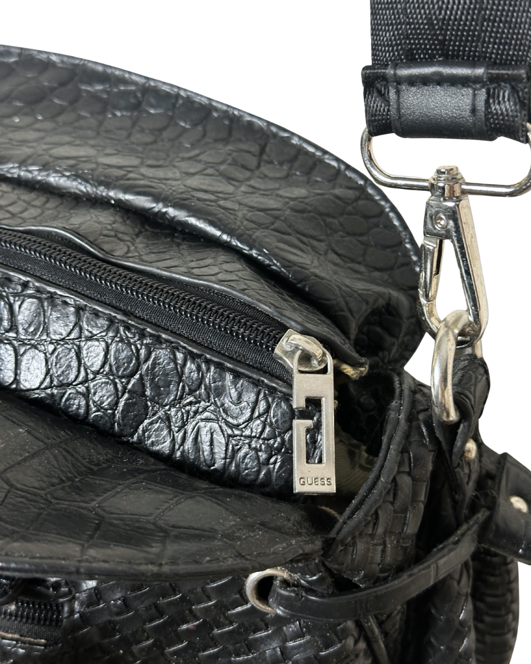 Vintage Y2K Guess Black Embossed Leather Shoulder Bag