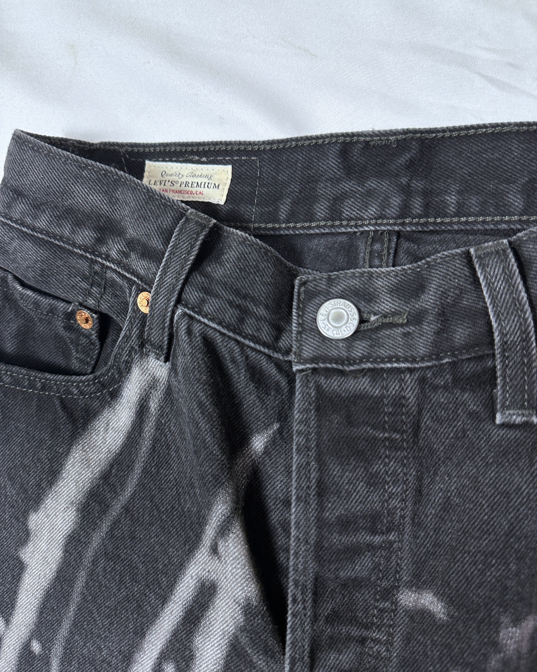 Limited Edition Levi's x Barbie Ferreira 90's 501 Jeans - Women's W25