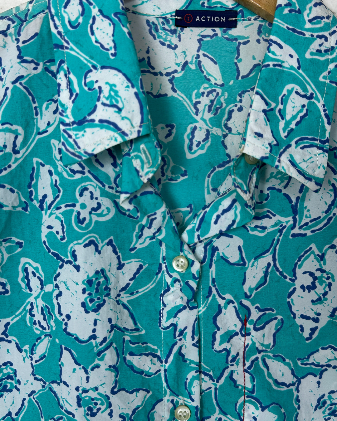 Action Shirt Medium