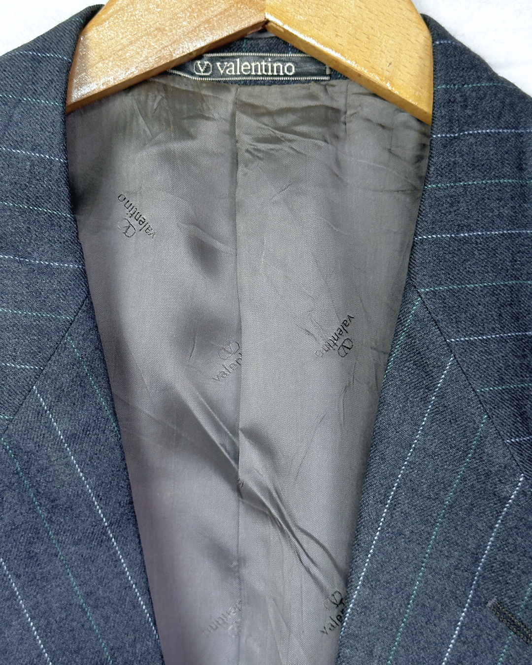 Vintage Valentino Uomo Pinstripe Pure Virgin Wool Blazer