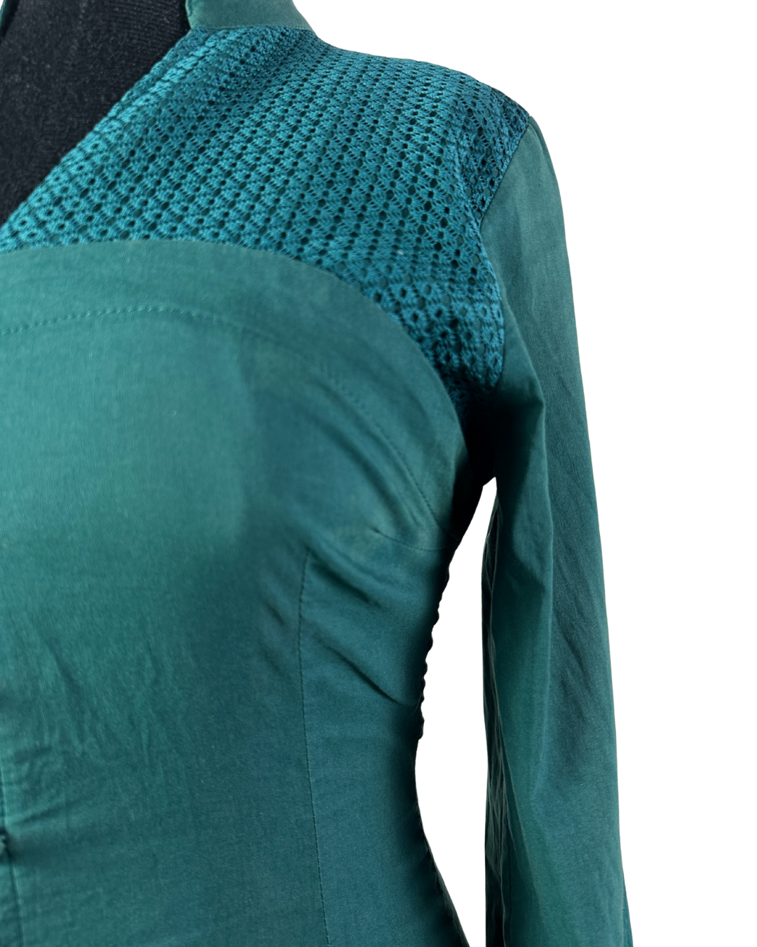 Fitted Stretch Shirt With Lace Yoke And Pearl Buttons