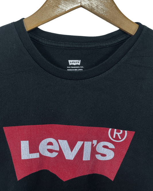 Levi's T-Shirt Medium - Funkify