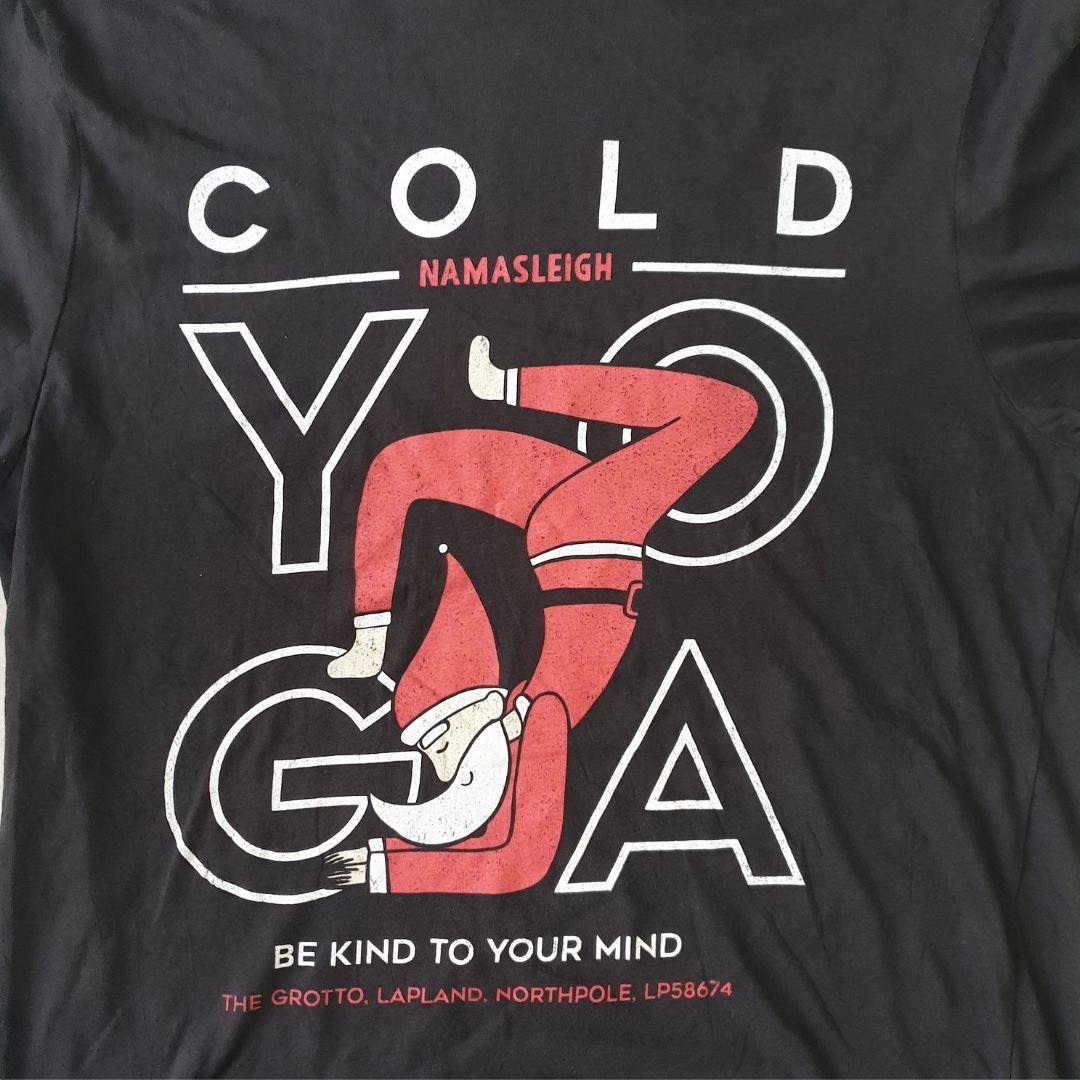 Namasleigh Santa Graphic Tee Large