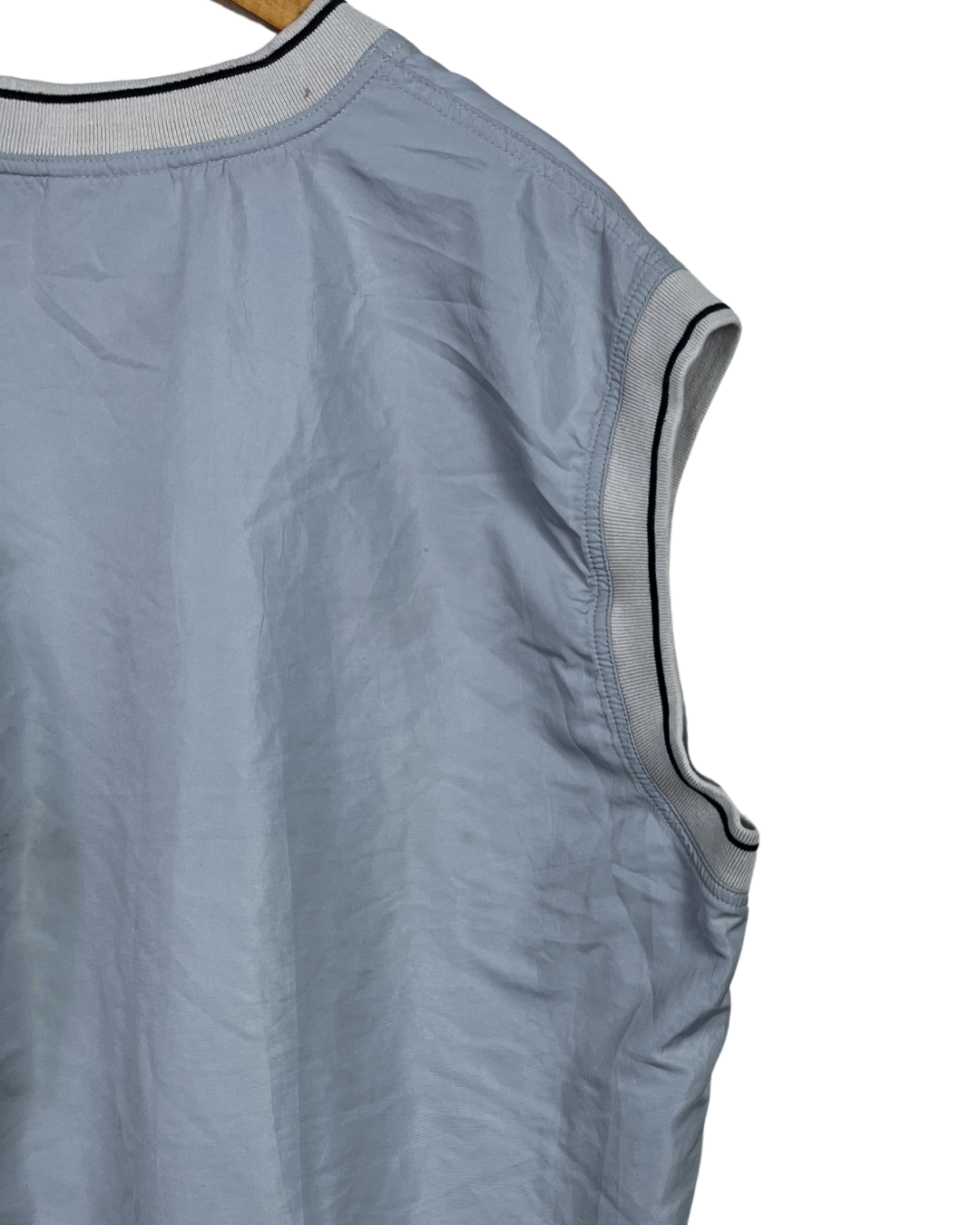 Vintage 90s Essence V-neck Windbreaker Vest Large