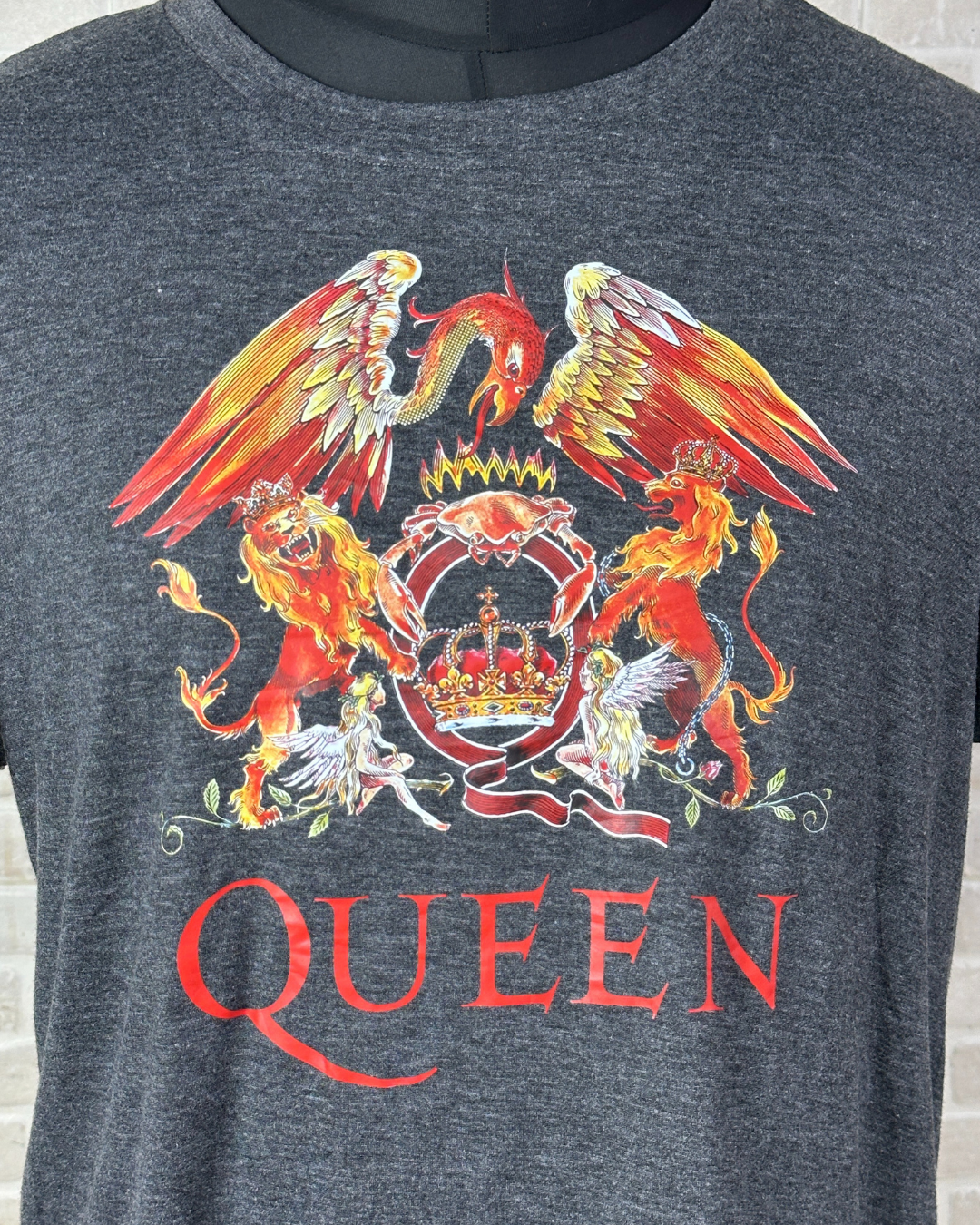 Queen Band Graphic T-Shirt Large