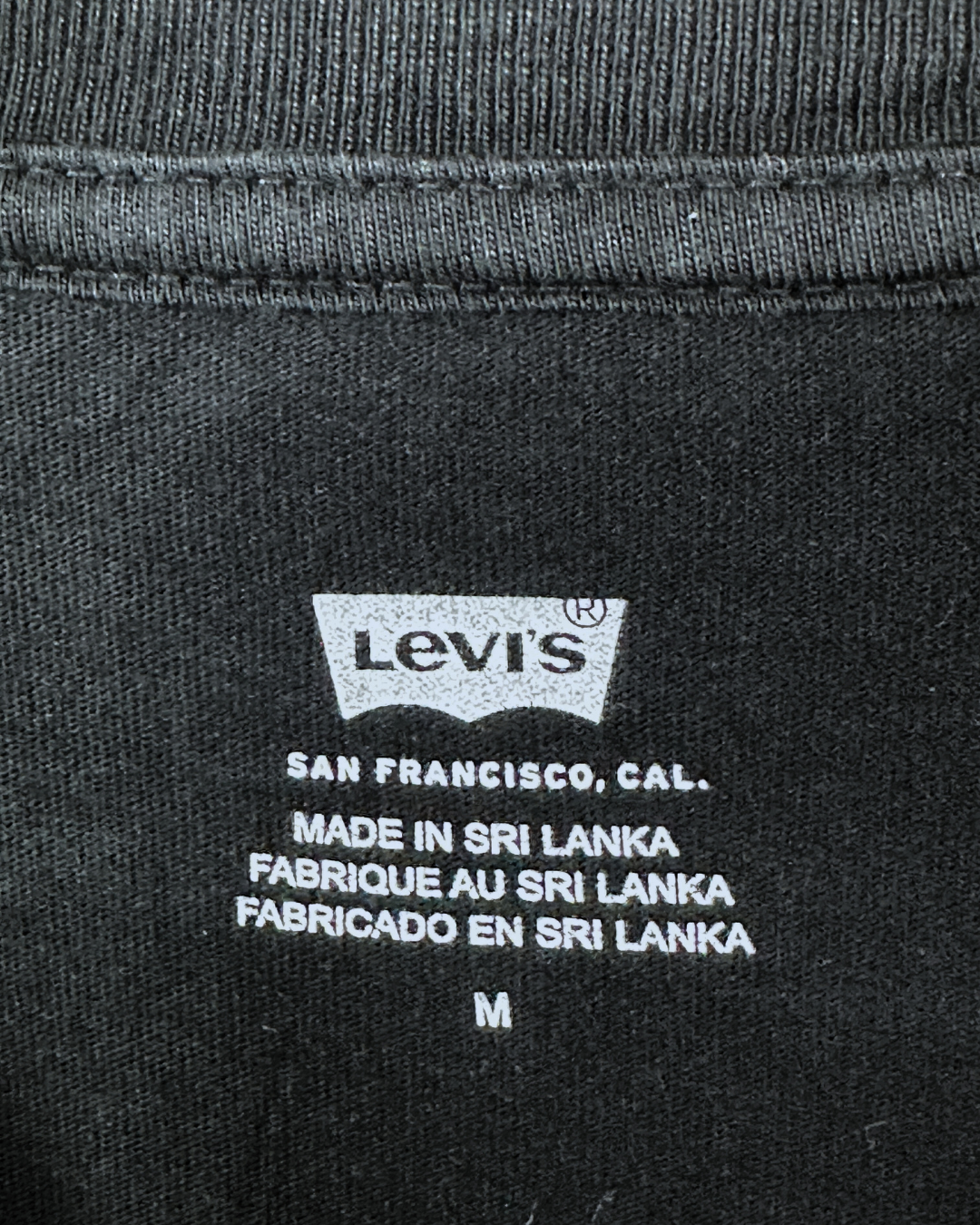 Levi's T-Shirt Medium