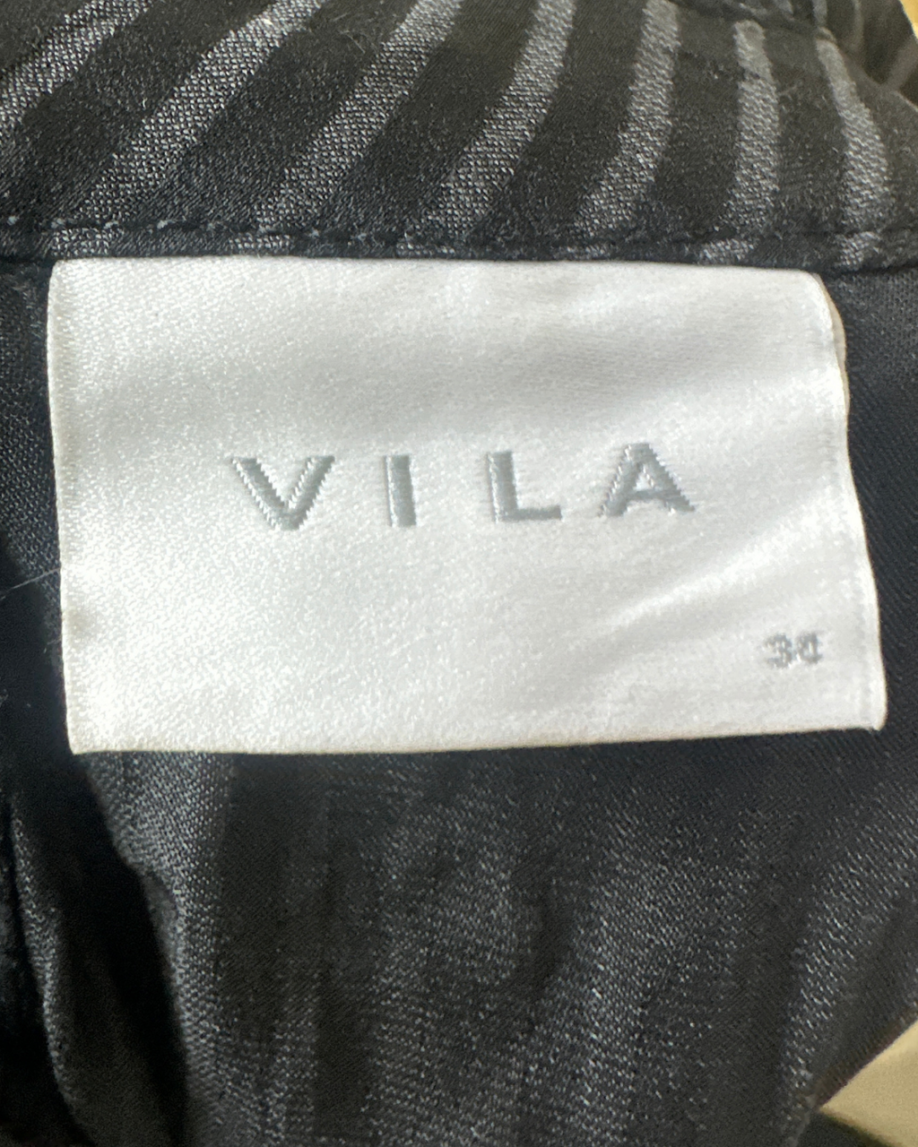 Vila Ruffled Top
