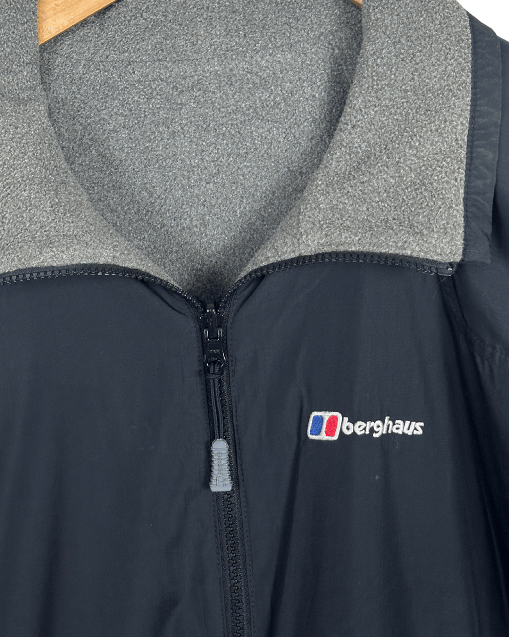 2 - in - 1 Berghaus Reversible Fleece Jacket XL - Funkify