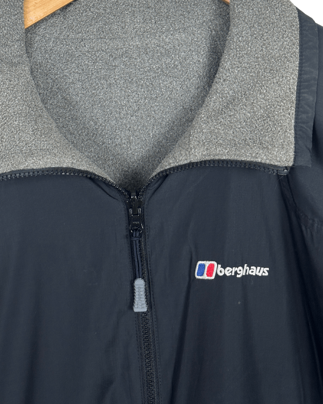 2 - in - 1 Berghaus Reversible Fleece Jacket XL - Funkify