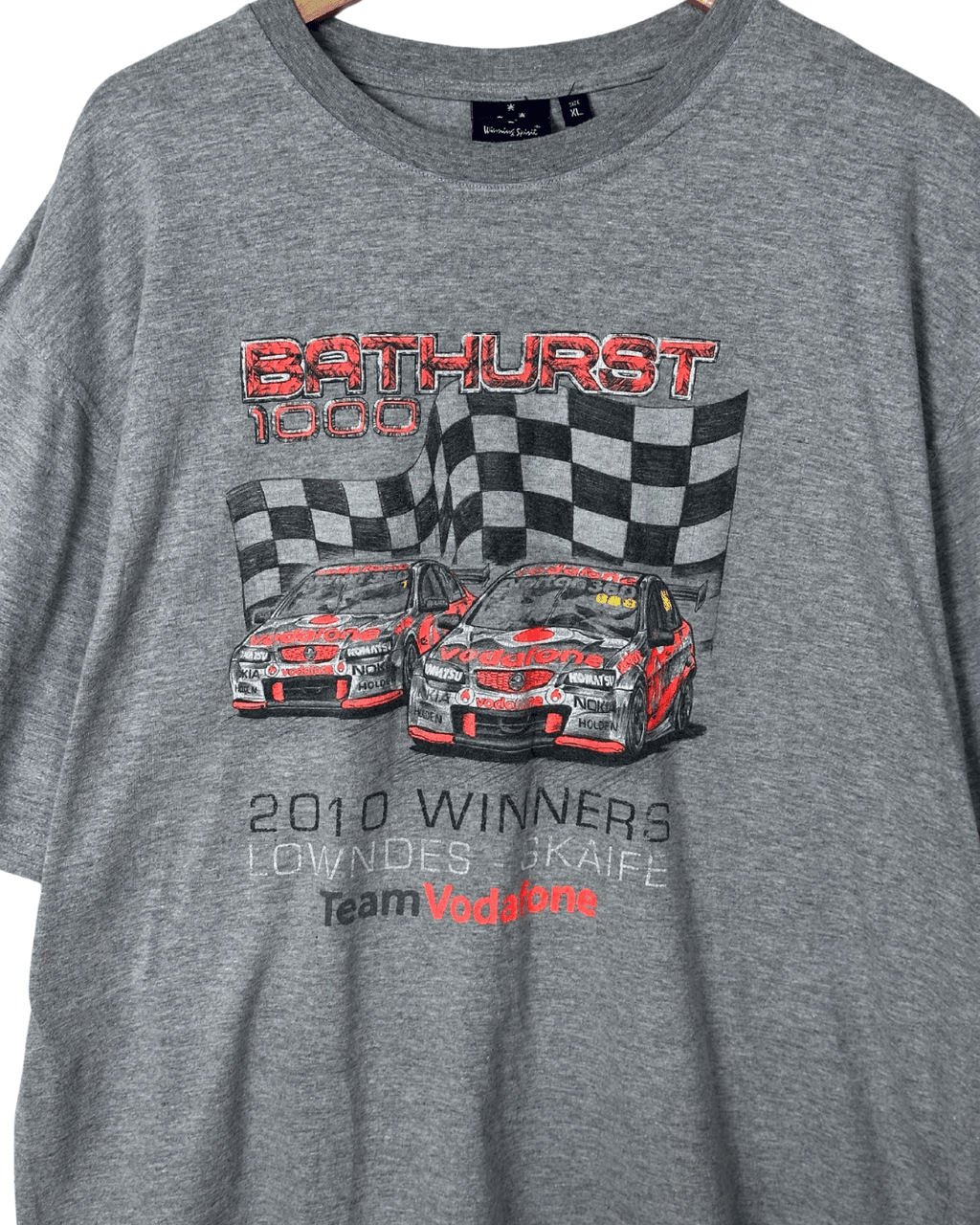 2010 Team Vodafone Bathurst 1000 Winners Tee – XL - Funkify