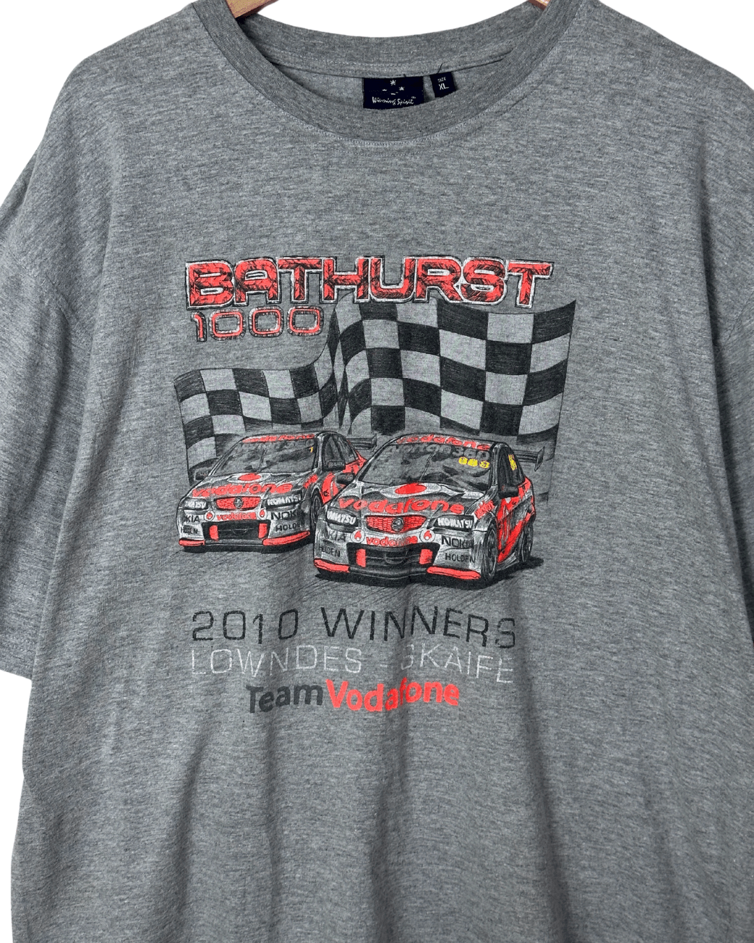 2010 Team Vodafone Bathurst 1000 Winners Tee – XL - Funkify