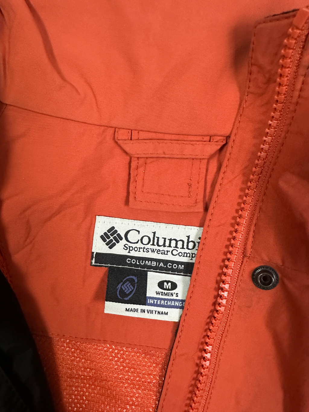 Columbia Women's Jacket - Medium