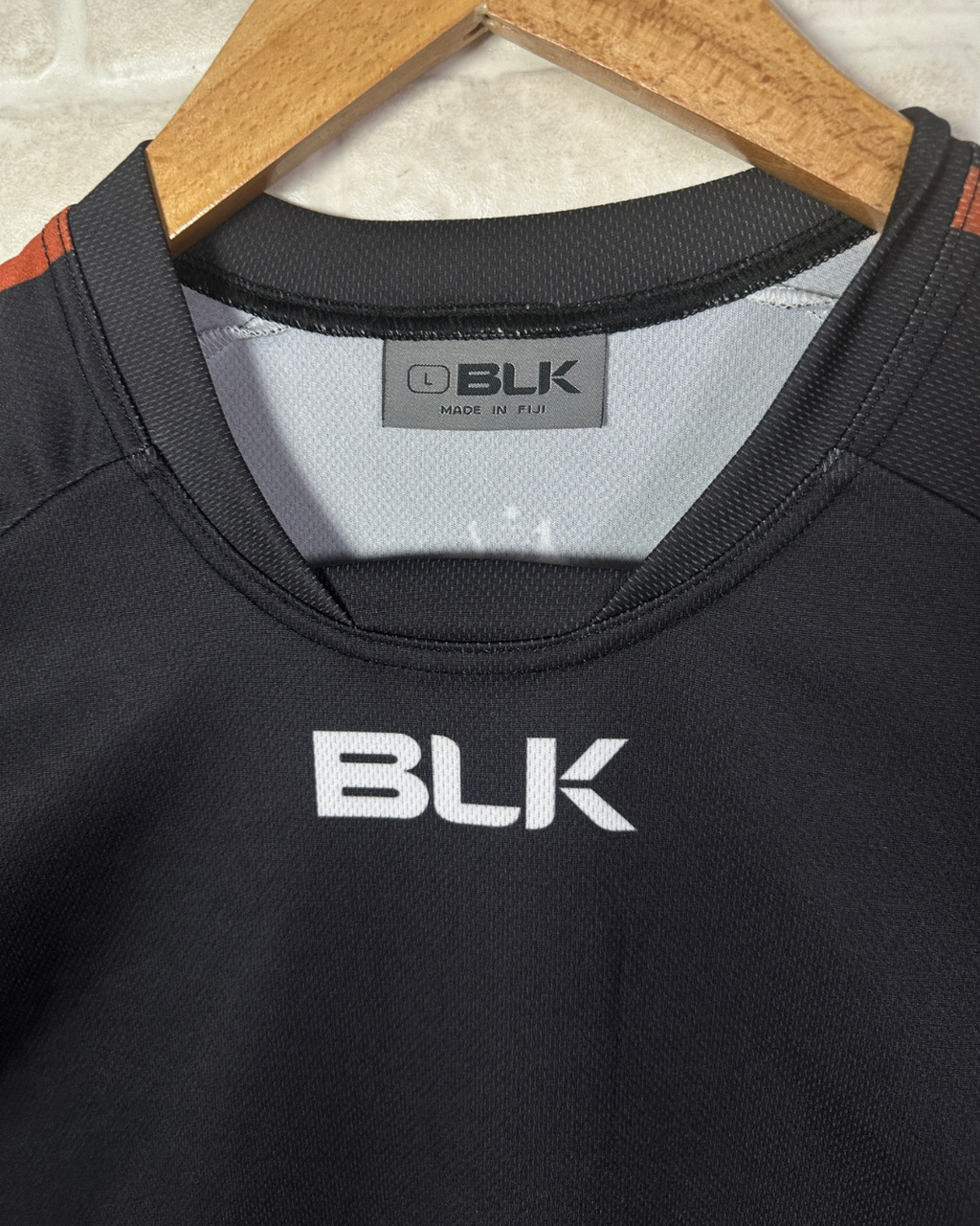 BLK Sports T-shirt Large