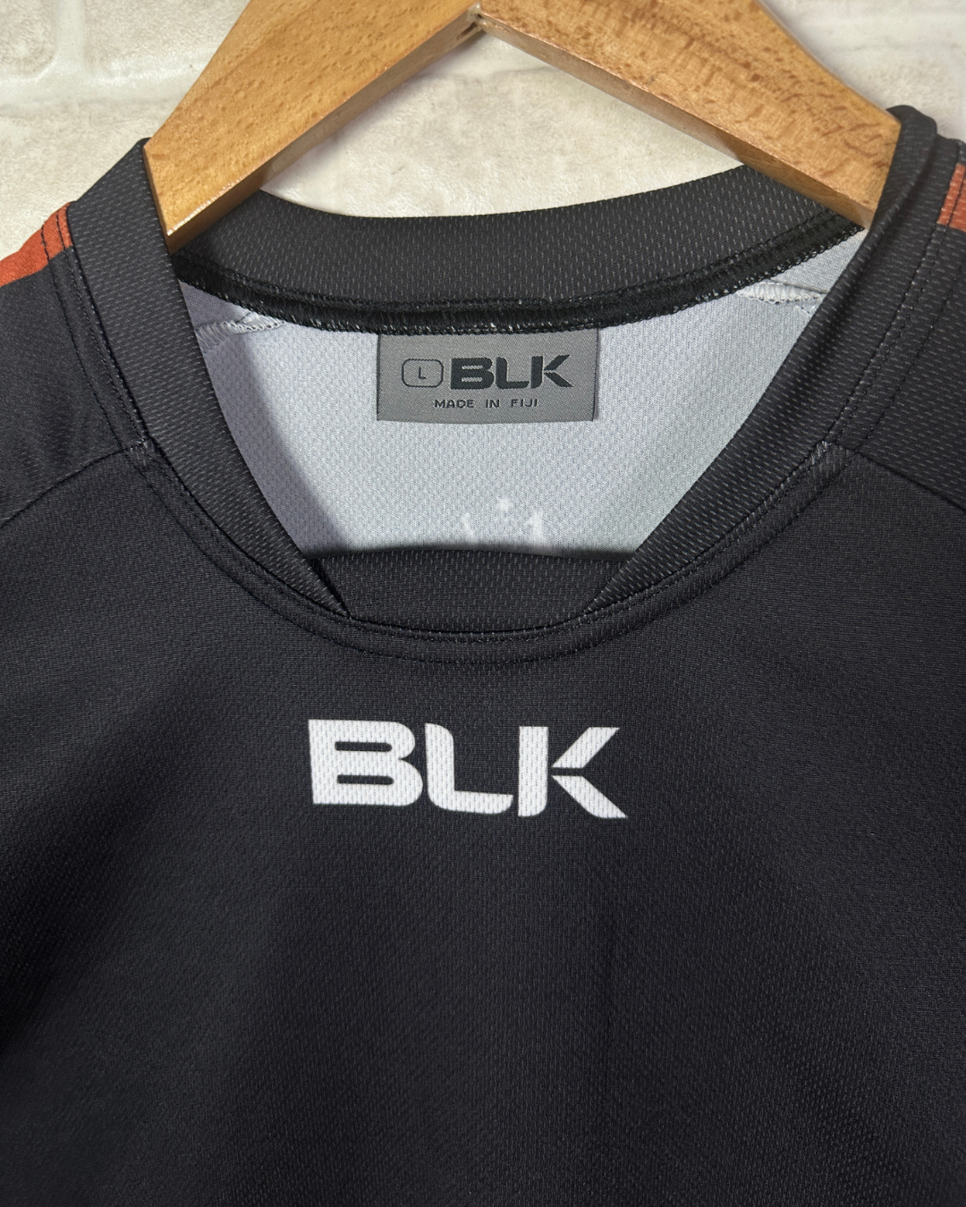 BLK Sports T-shirt Large