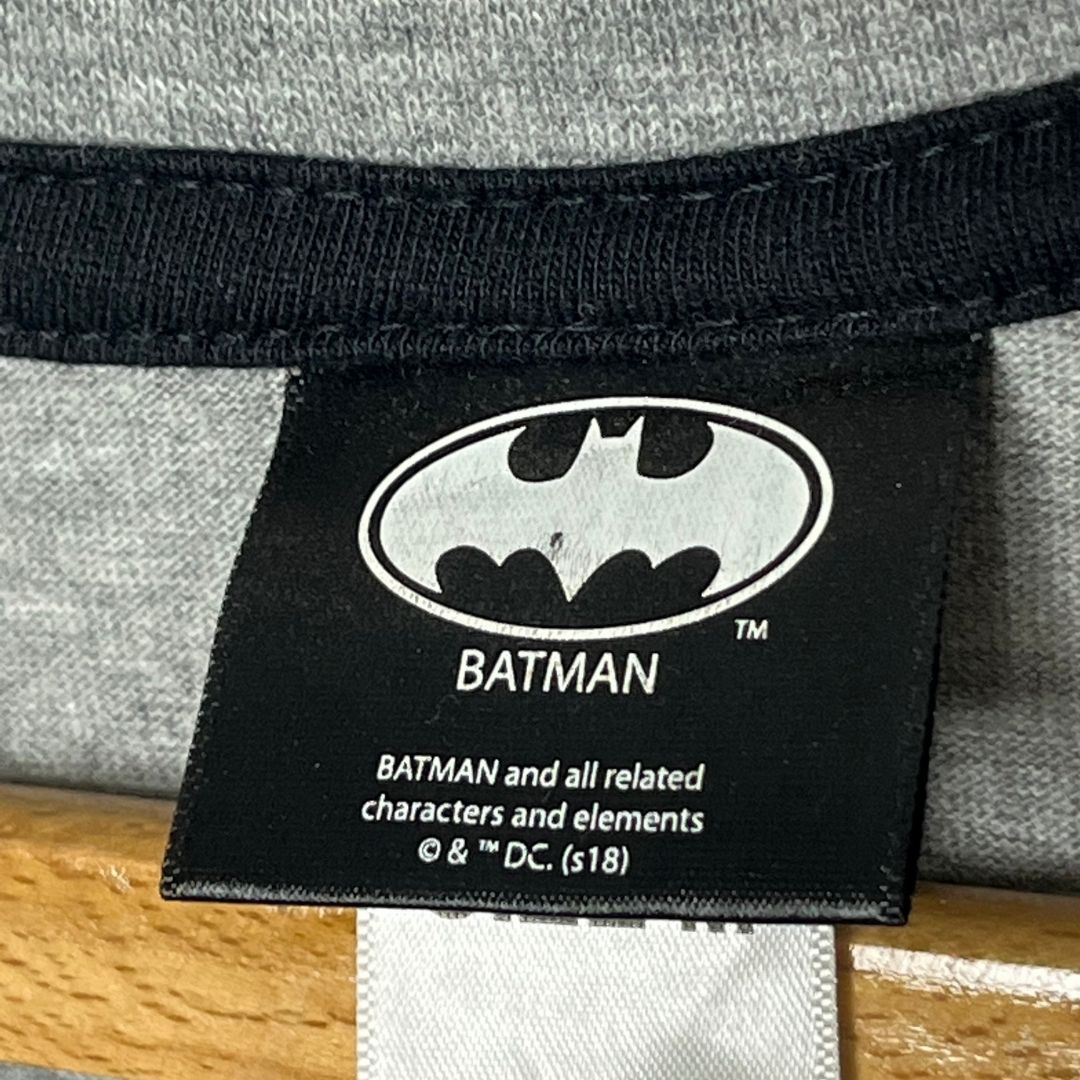 Batman Has No Limits T-shirt Medium