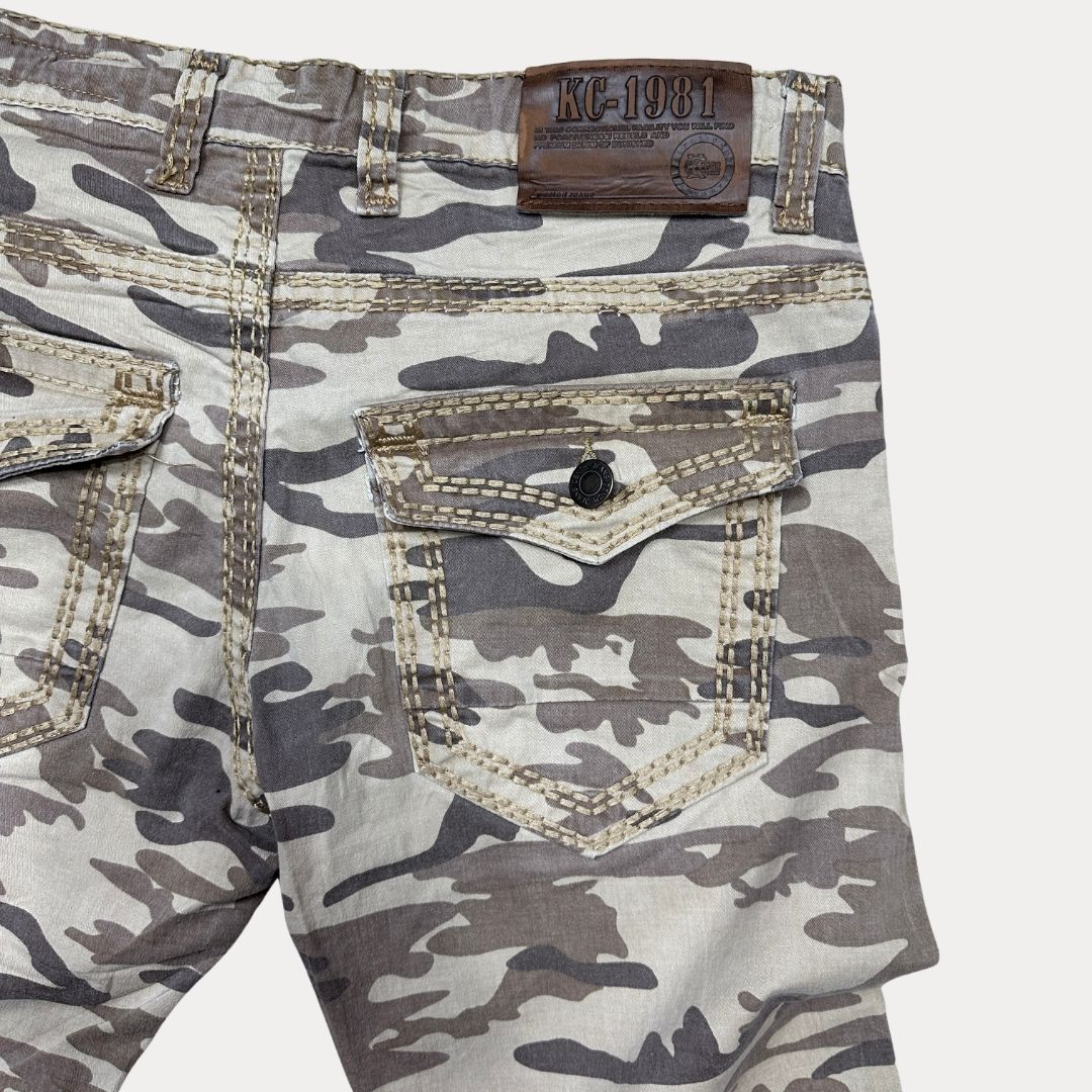 KC 1981 Camo Shorts Medium