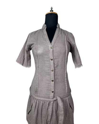 90s Geometric Print Dress with Tie Waist & Pockets