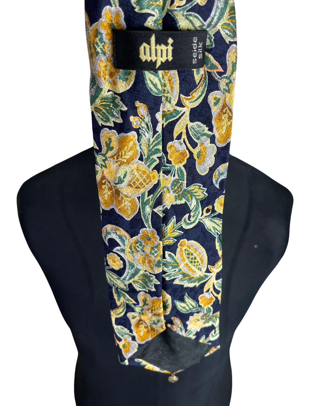 Alpi necktie