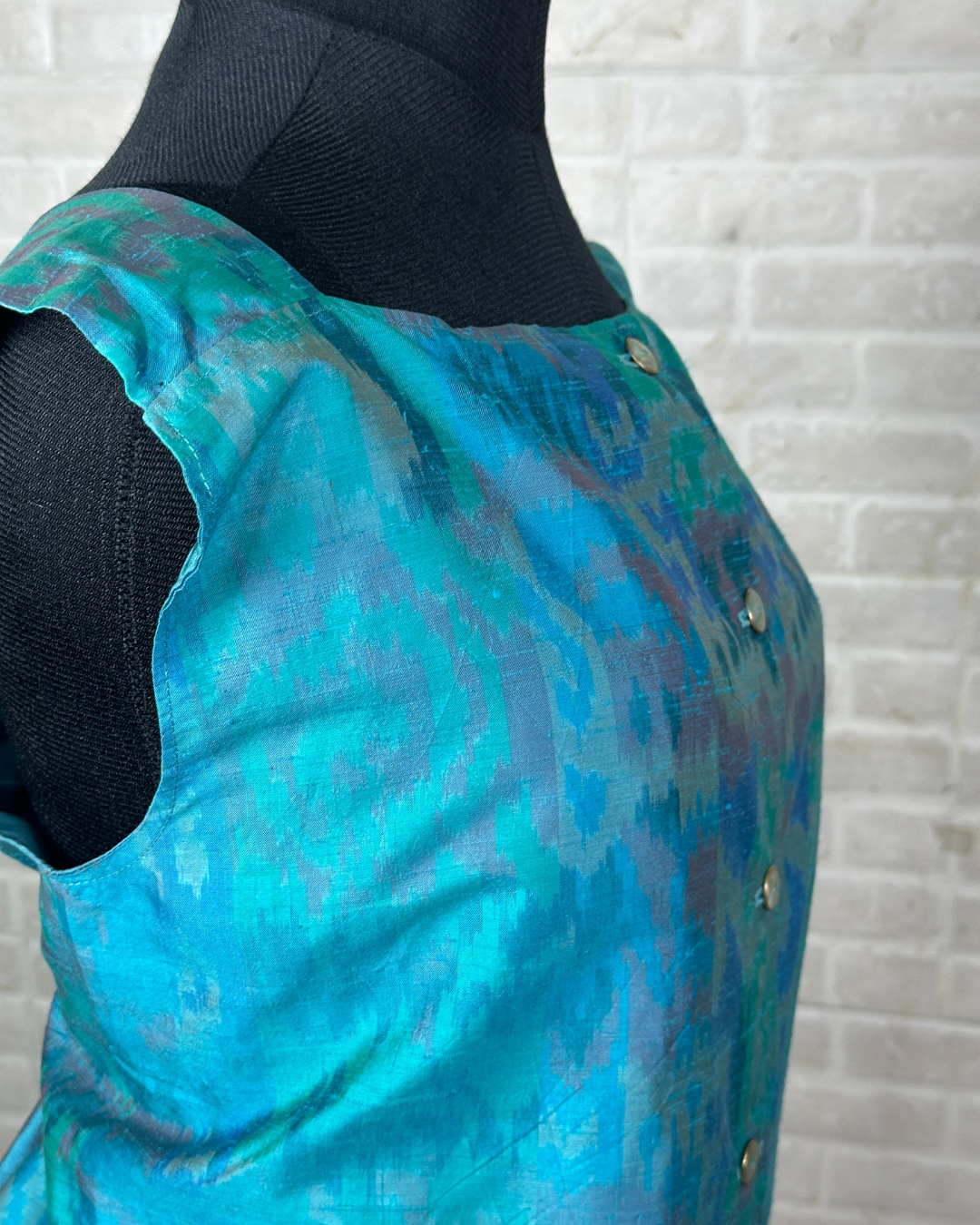 Vintage 90s Abstract Print Boxy Cut Sleeveless Top