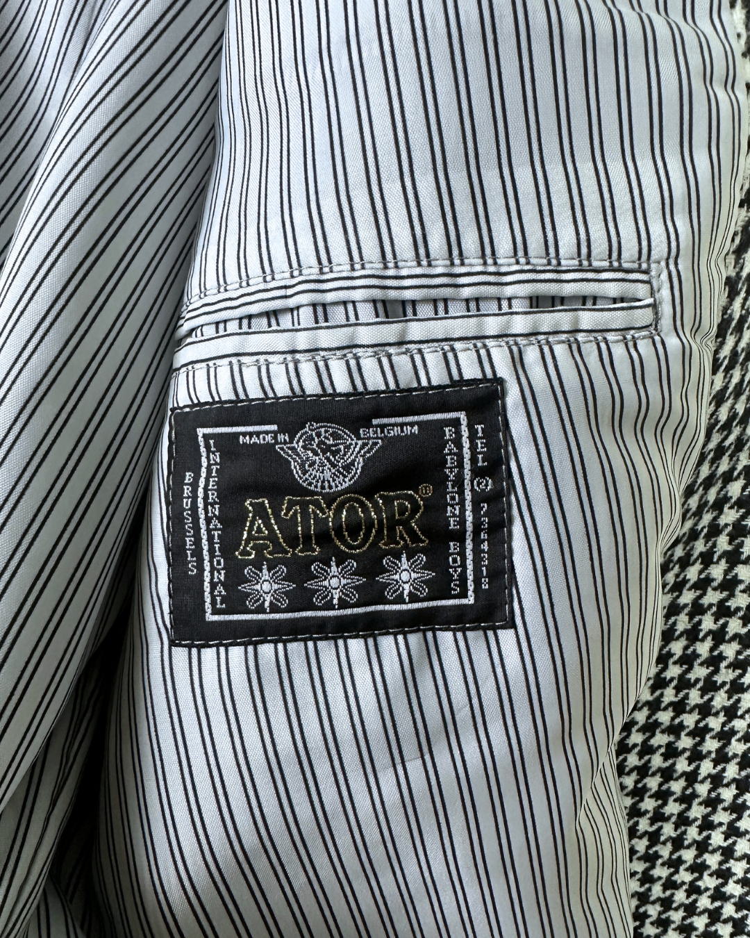 Ator Houndstooth Pattern Blazer