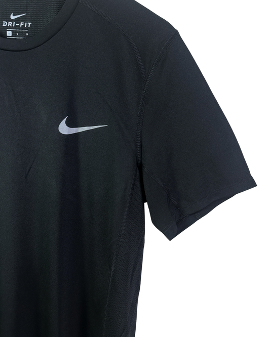 Nike Dri-Fit T-Shirt Large