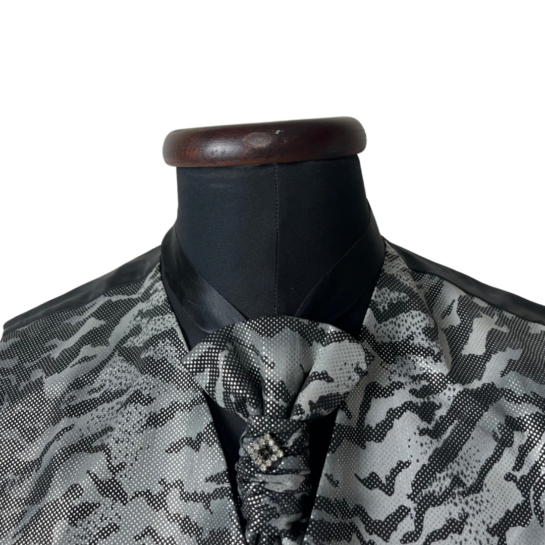 Camo Pattern Vest & Slip-on Necktie Set 2XL