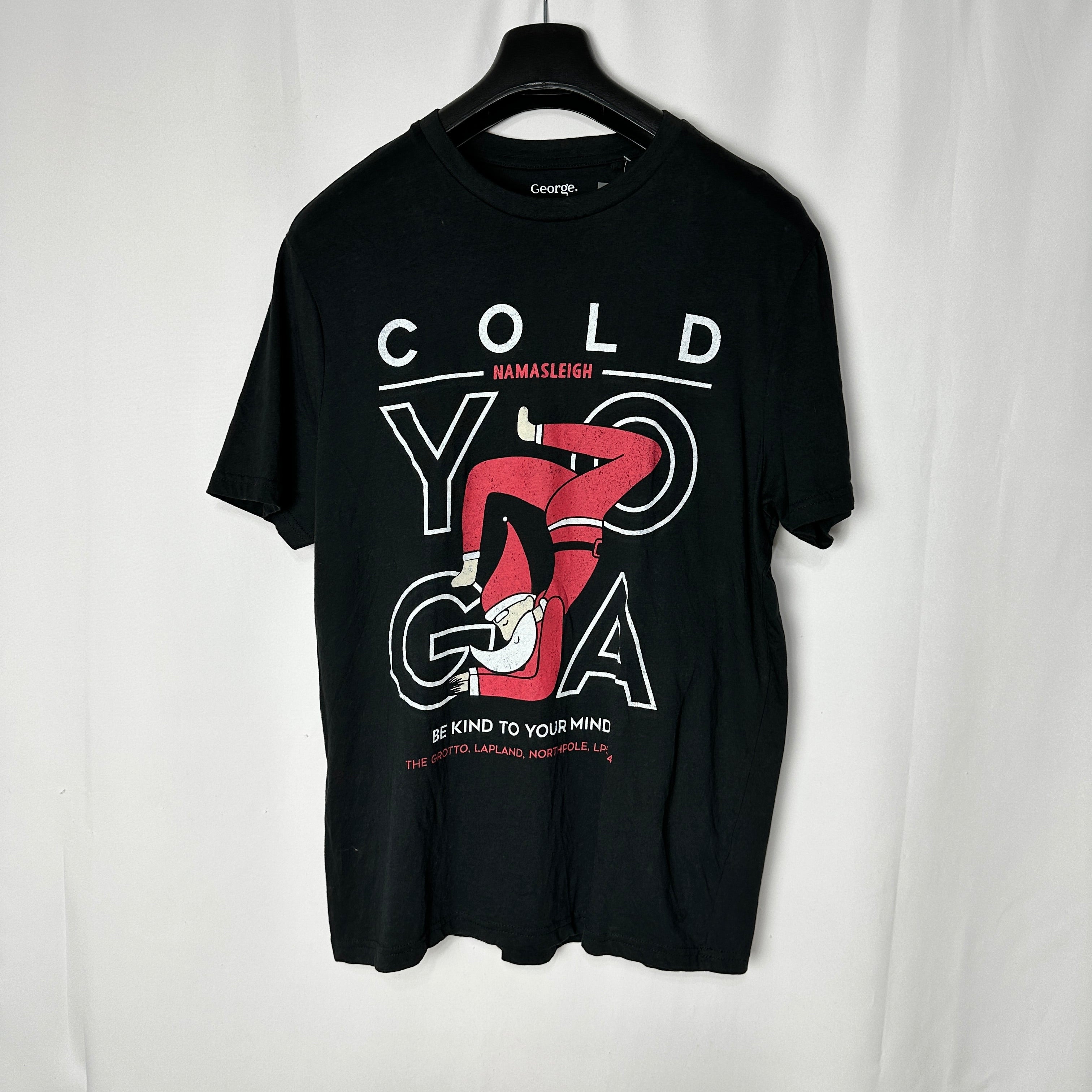 Namasleigh Santa Graphic Tee Large