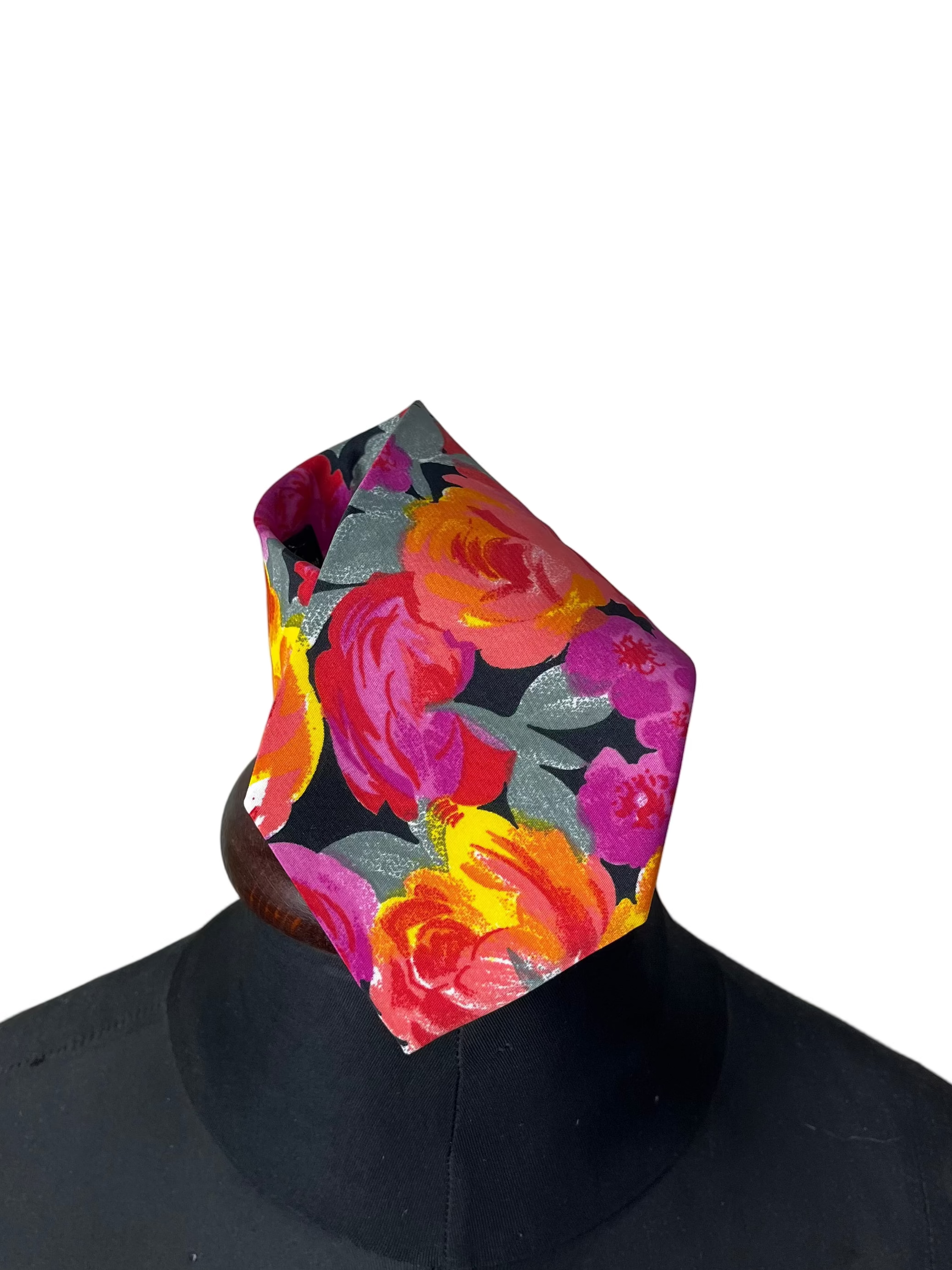 Silver City Floral Necktie 9 cm