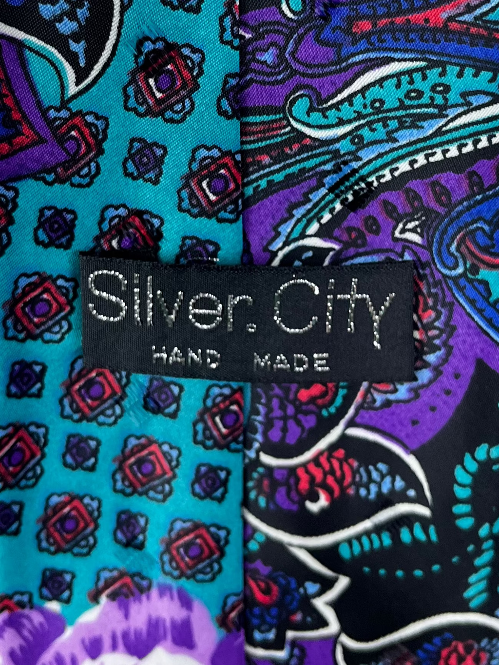 Silver City Purple Floral Paisley Necktie 9 cm