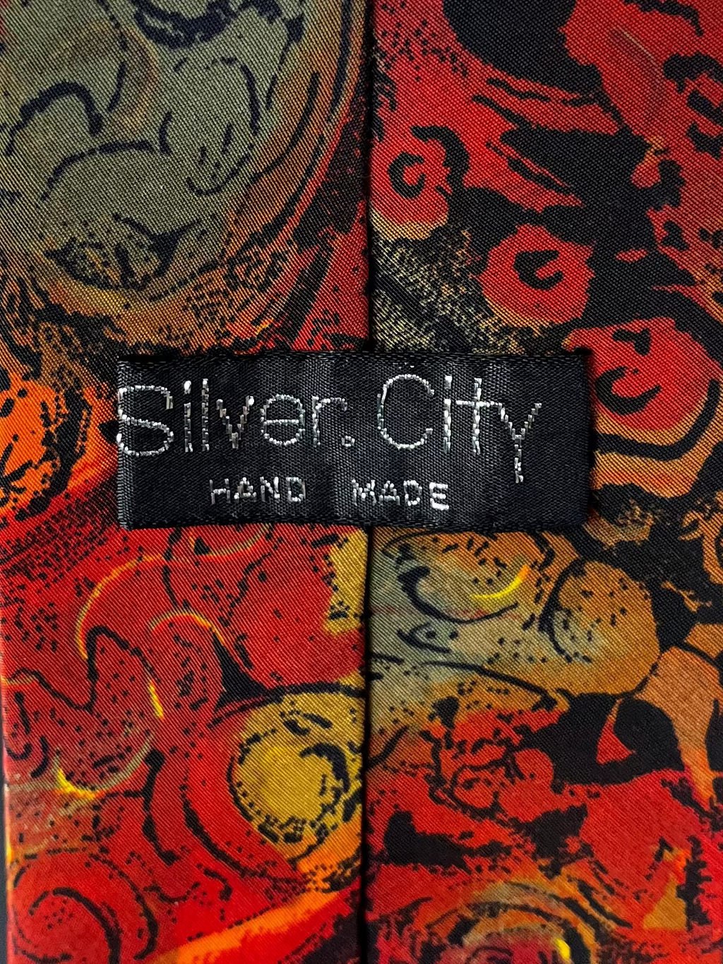 Silver City Abstract Red Necktie 9 cm