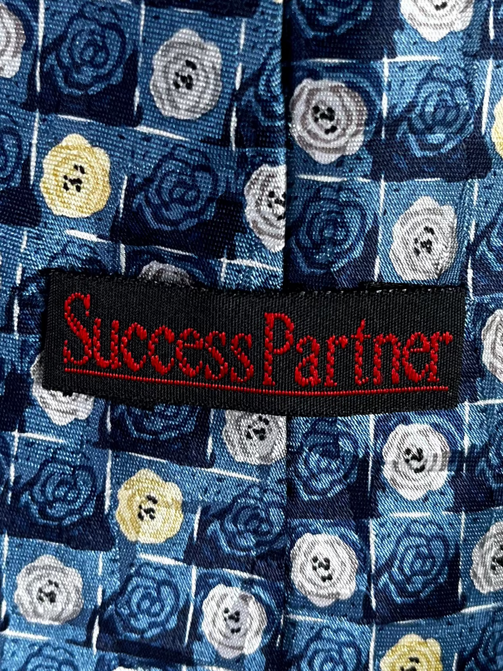 Success Partner Floral Necktie