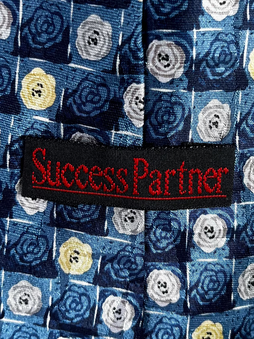 Success Partner Floral Necktie