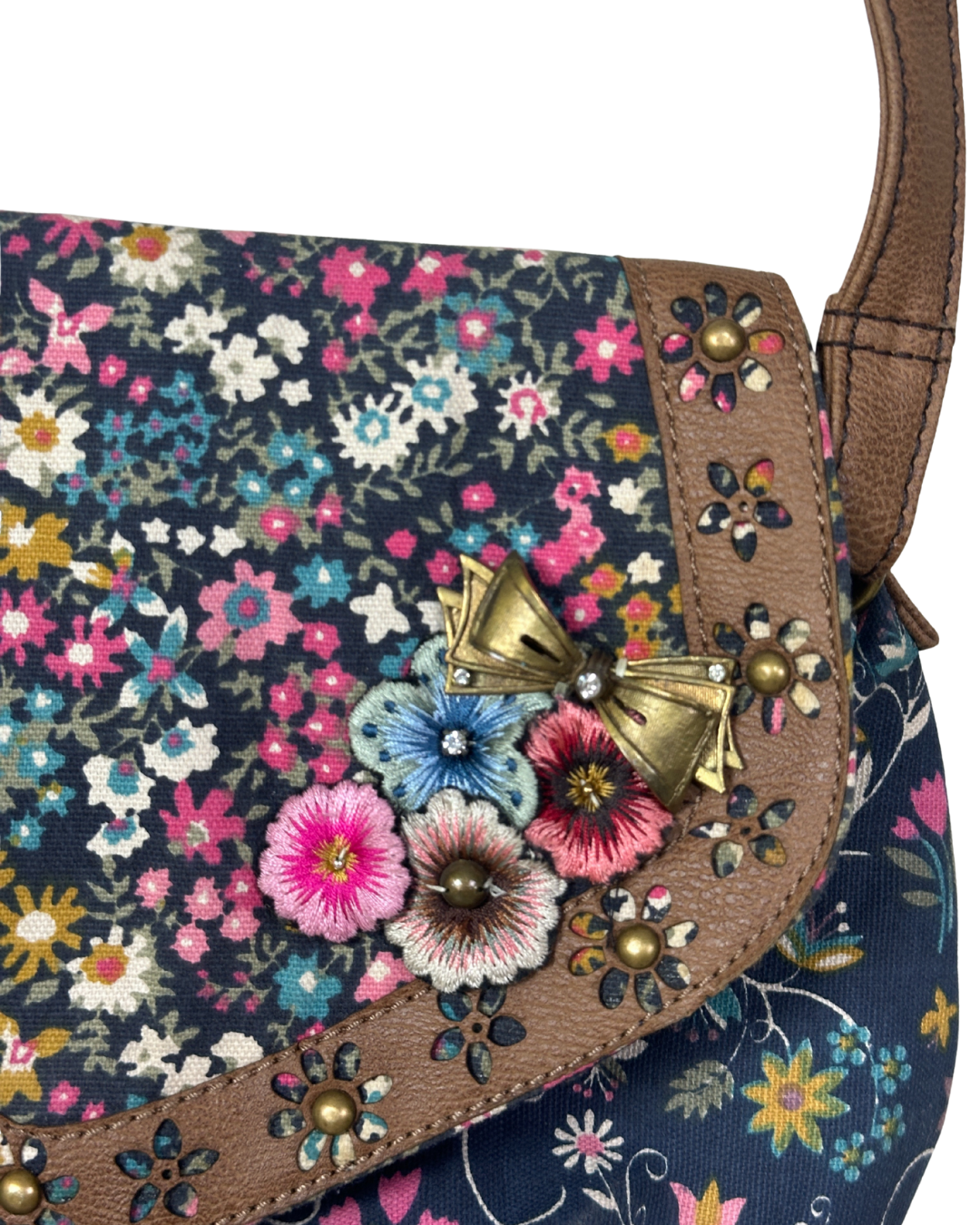 Accesorize Floral Crossbody Bag w/ Embroidered Applique - Funkify