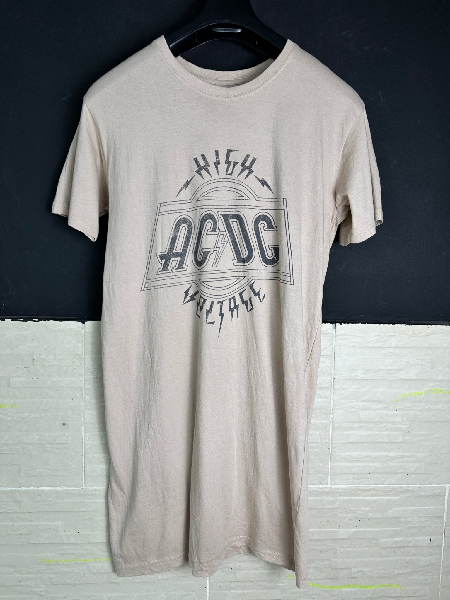 ACDC Long-line T-Shirt Small - Funkify