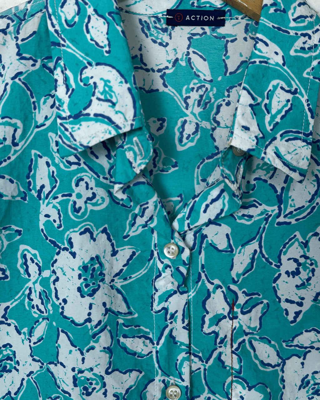 Action Shirt Medium - Funkify