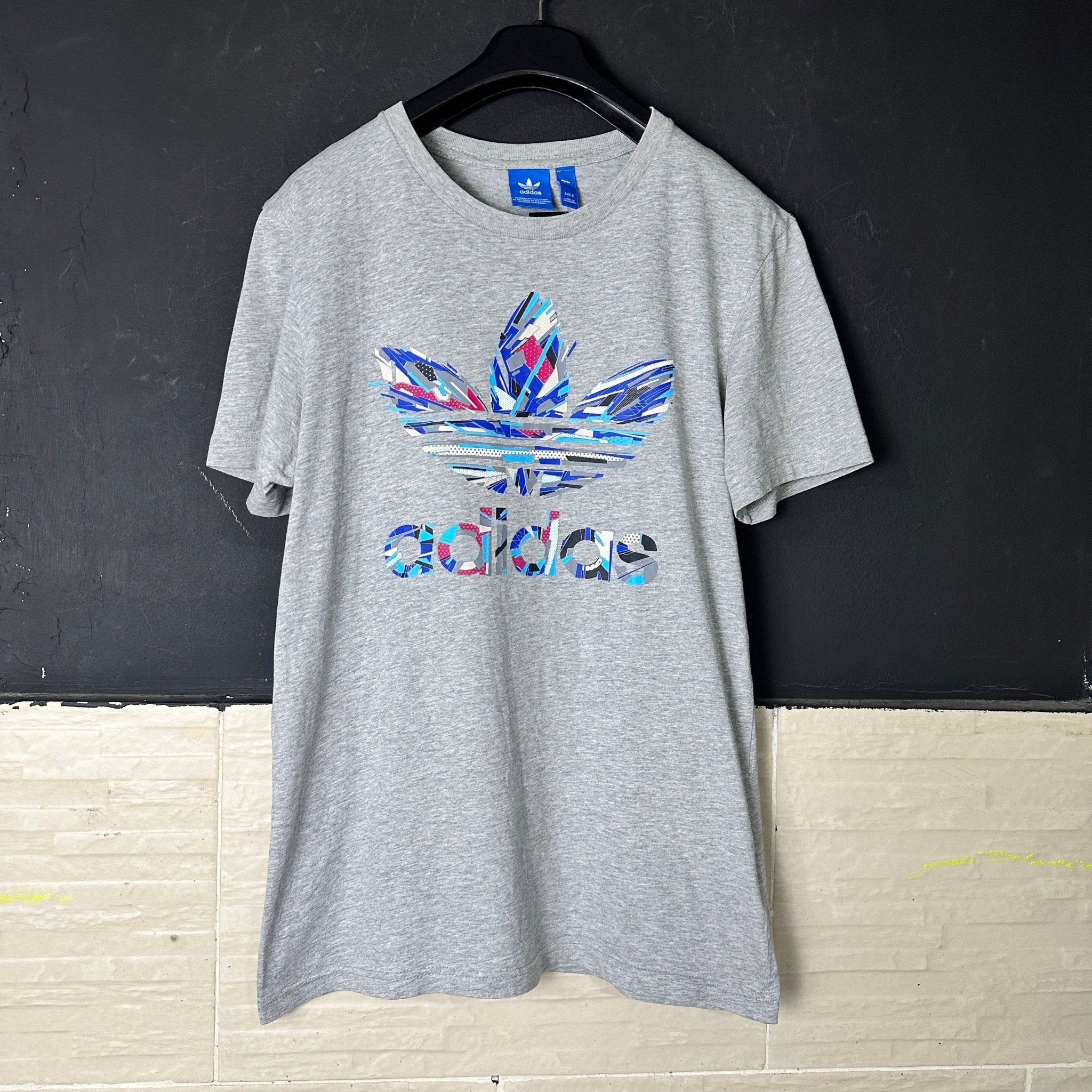 Adidas Originals Graphic Tee - Funkify