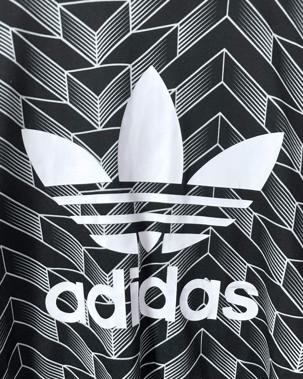 Adidas Originals T-Shirt - Funkify