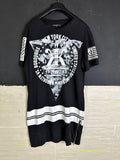 Alcott Graphic Longline T-shirt Medium - Funkify