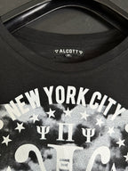 Alcott Graphic Longline T-shirt Medium - Funkify