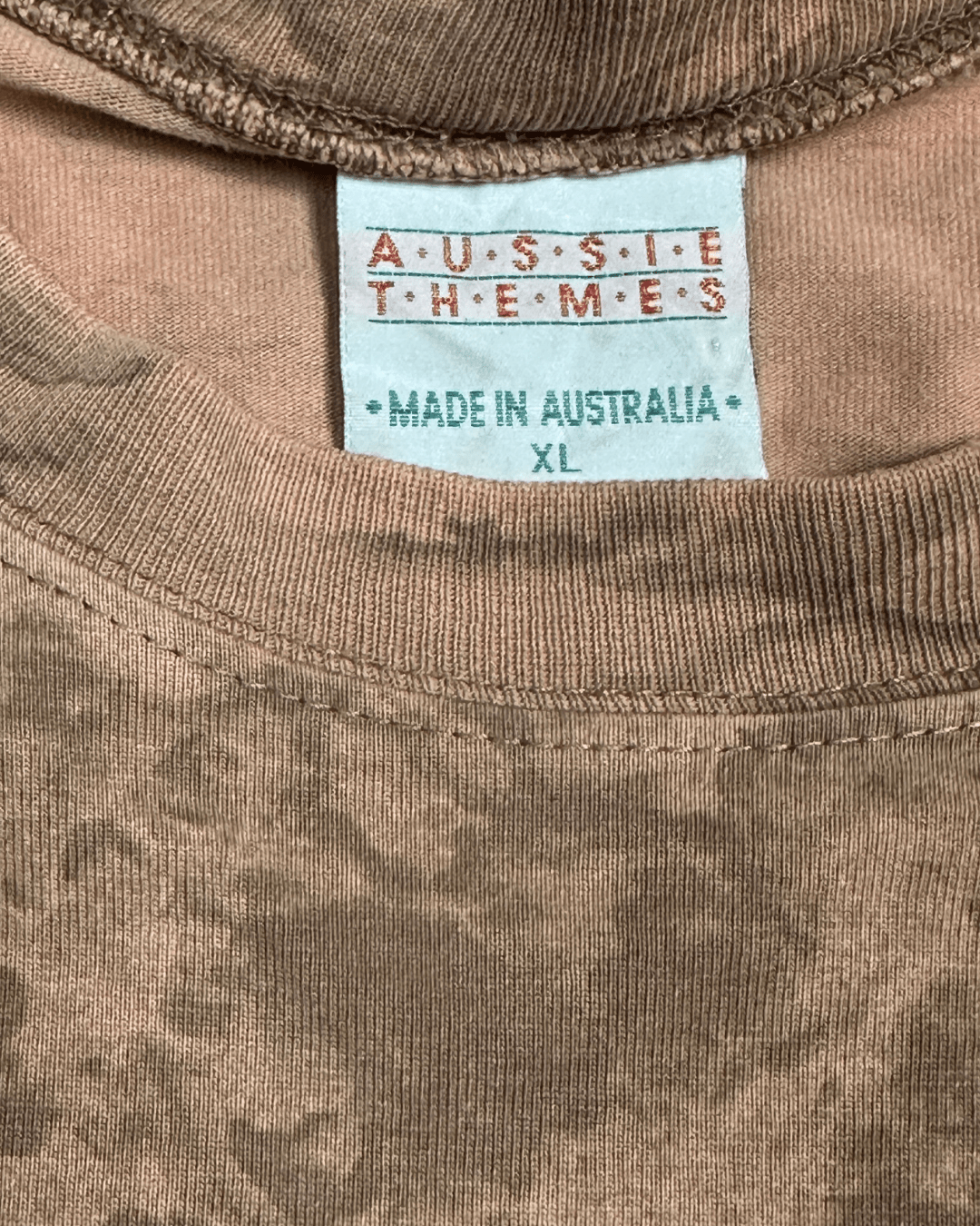 Aussie Themes T-shirt - XL - Funkify