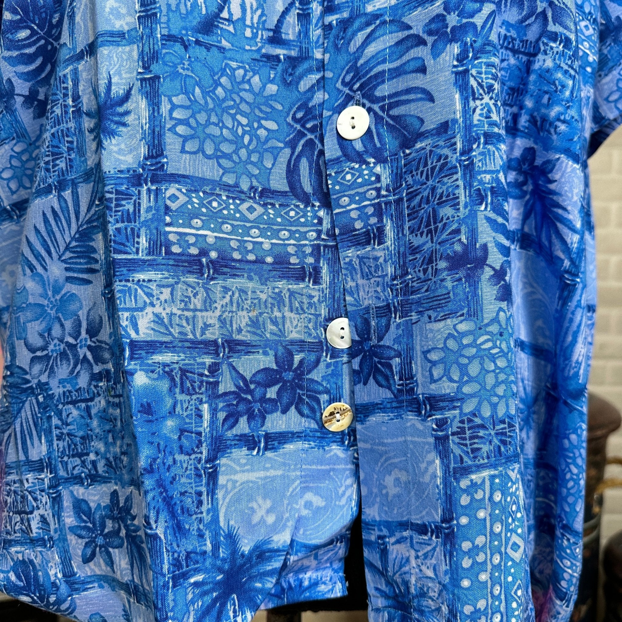 Axell Artwork Shirt Large - Funkify
