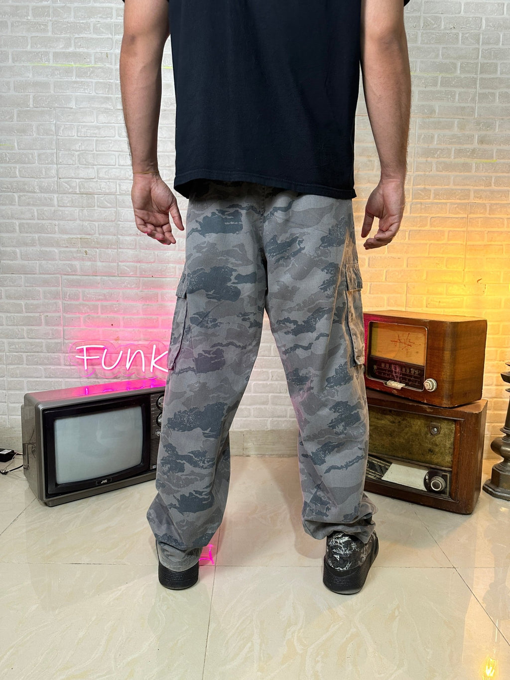 Billabong Camo Cargo Pants - Funkify