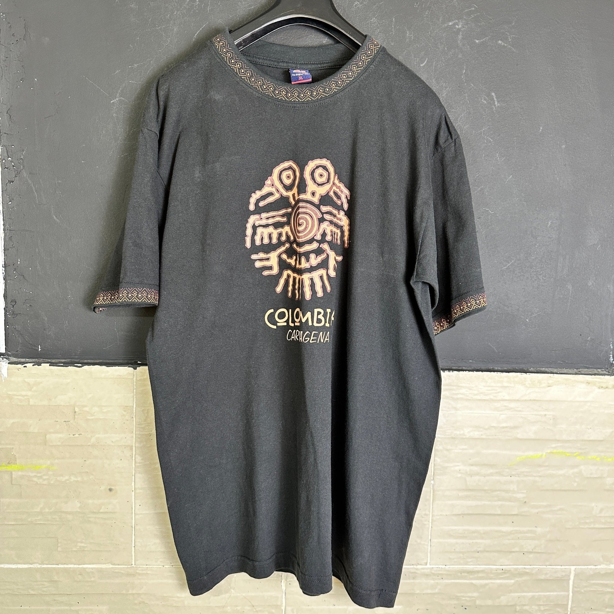 CA Graphic T-shirt - Funkify
