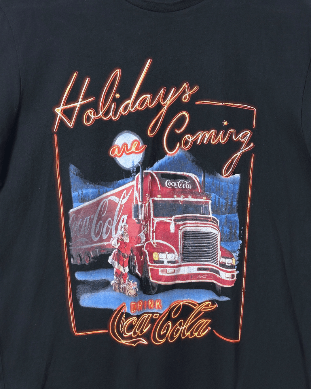 Coca - Cola Holidays T-Shirt Large - Funkify