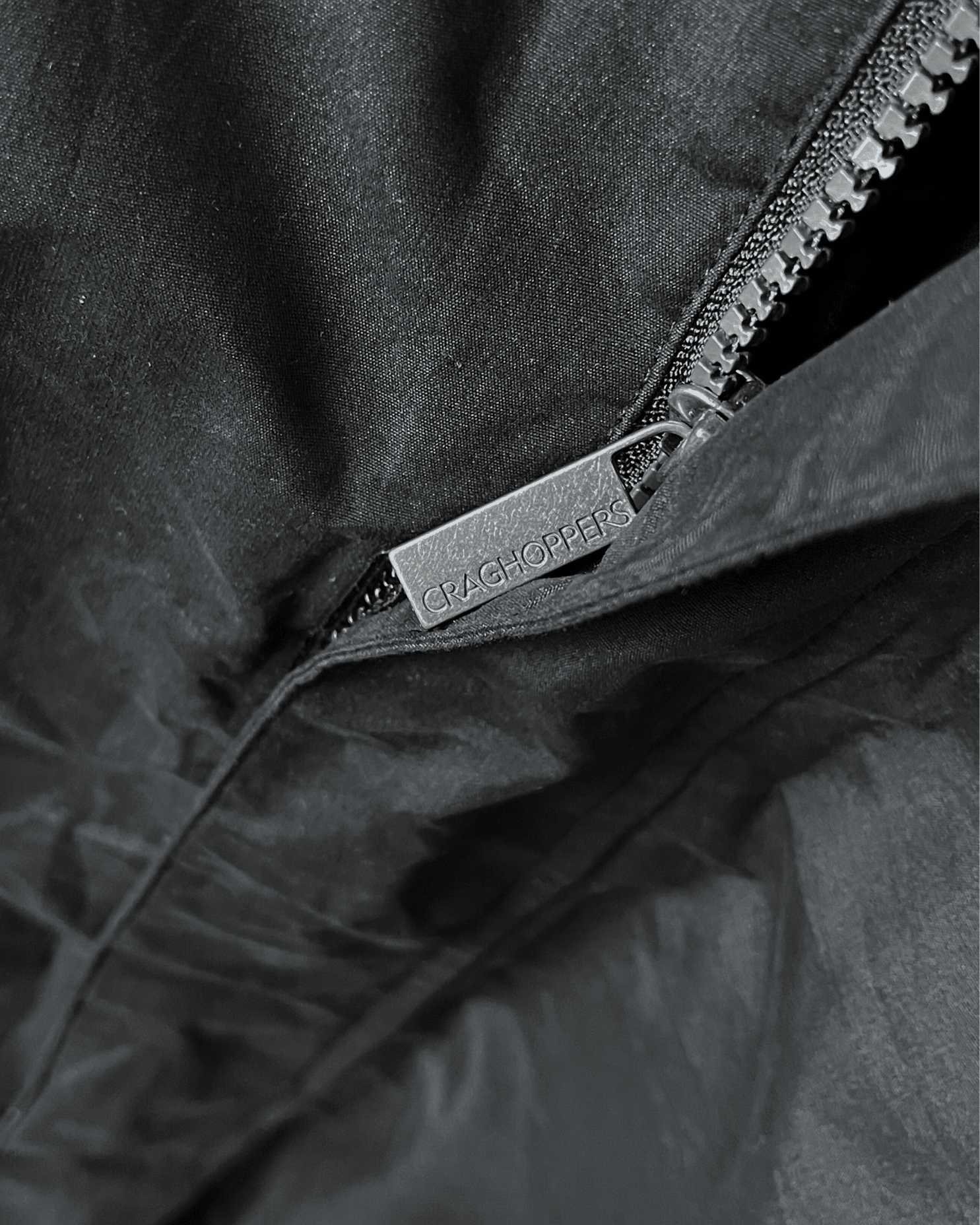 Craghoppers Insulated Waterproof Hooded Jacket - Medium - Funkify
