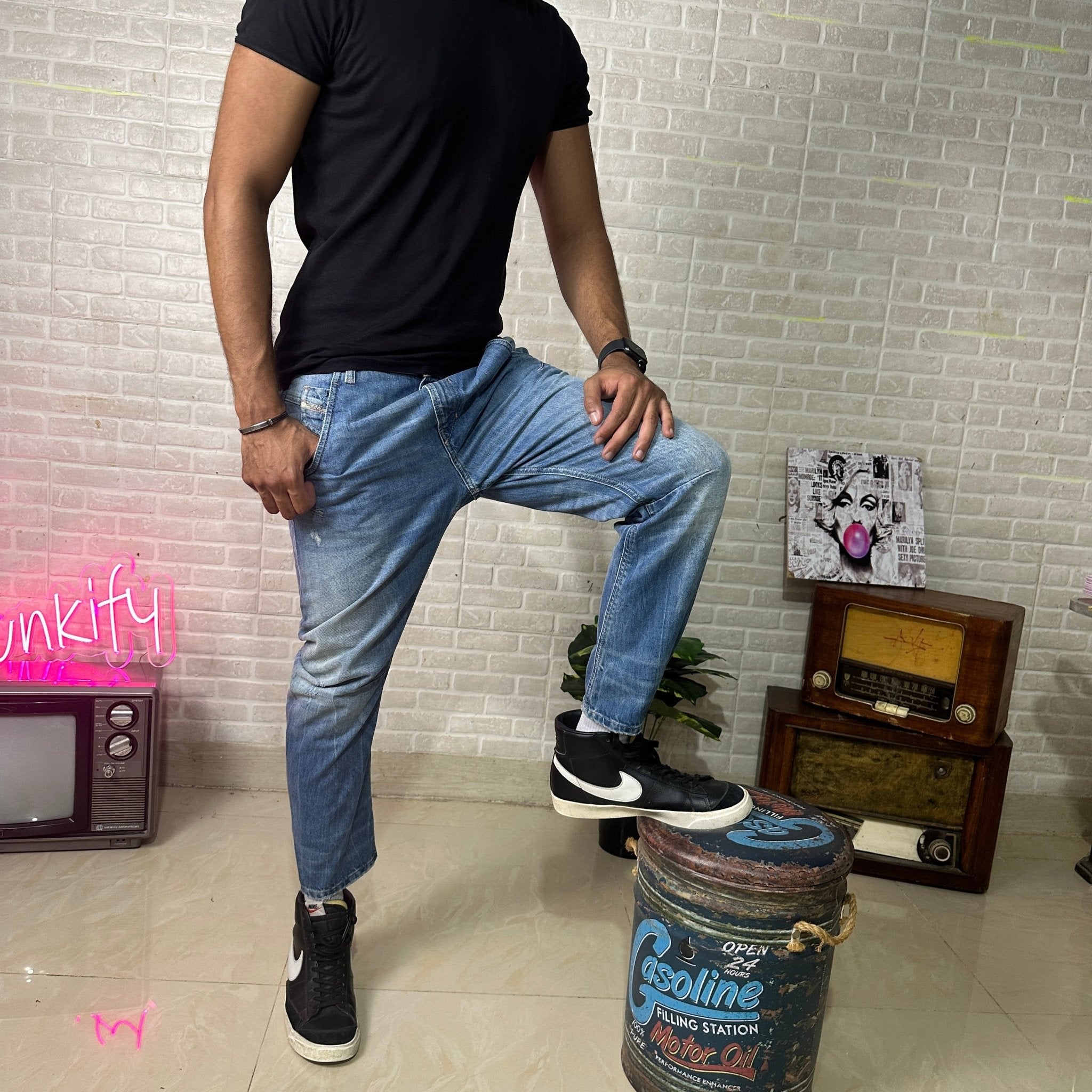 Diesel Relaxed-Boyfriend Low Waist Jeans - Funkify
