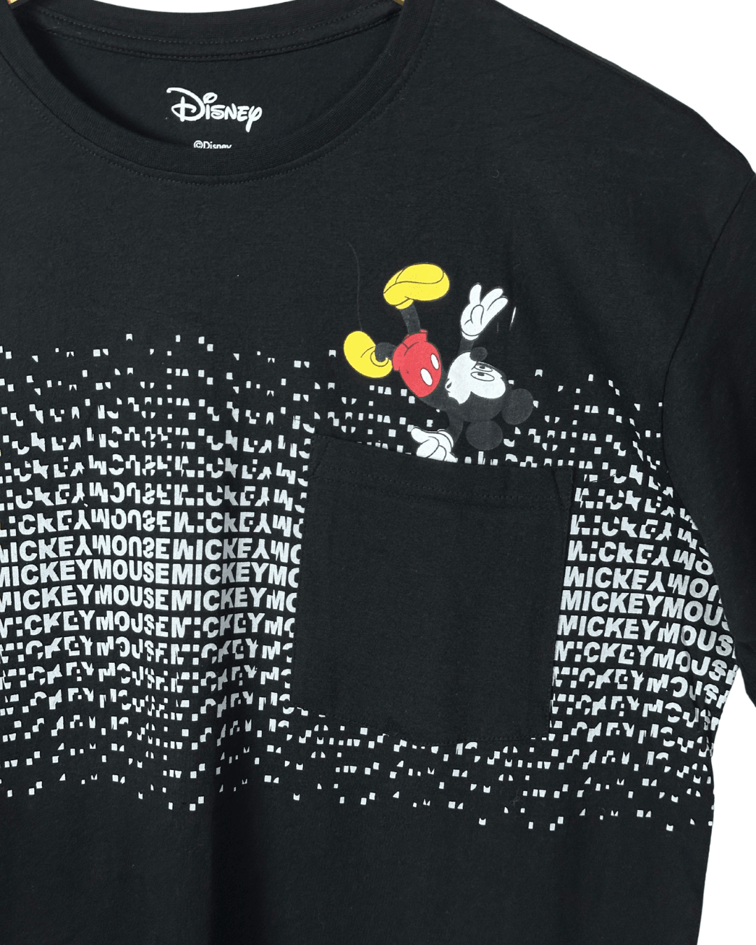 Disney Mickey Mouse T-Shirt Medium - Funkify
