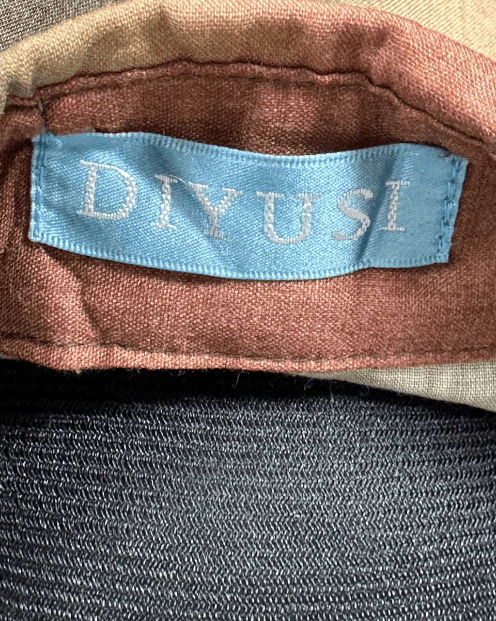DIYUSI Women's Fitted Shirt with Back Embroidery - Funkify