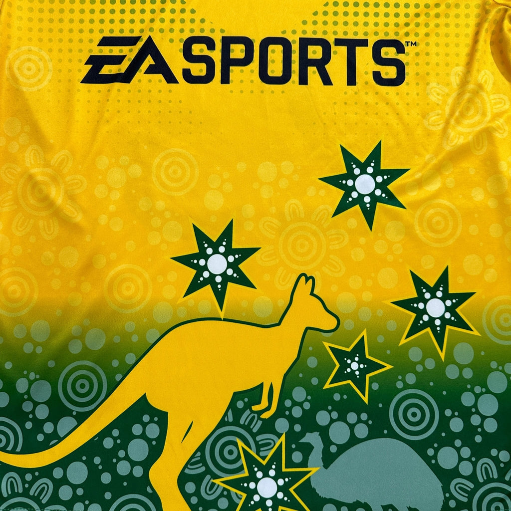 EA Sports V-Neck Tee Large - Funkify