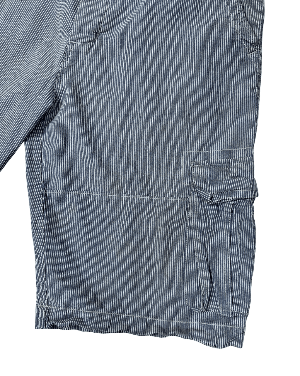 EM Jeans Pin Striped Cargo Shorts 38 - Funkify